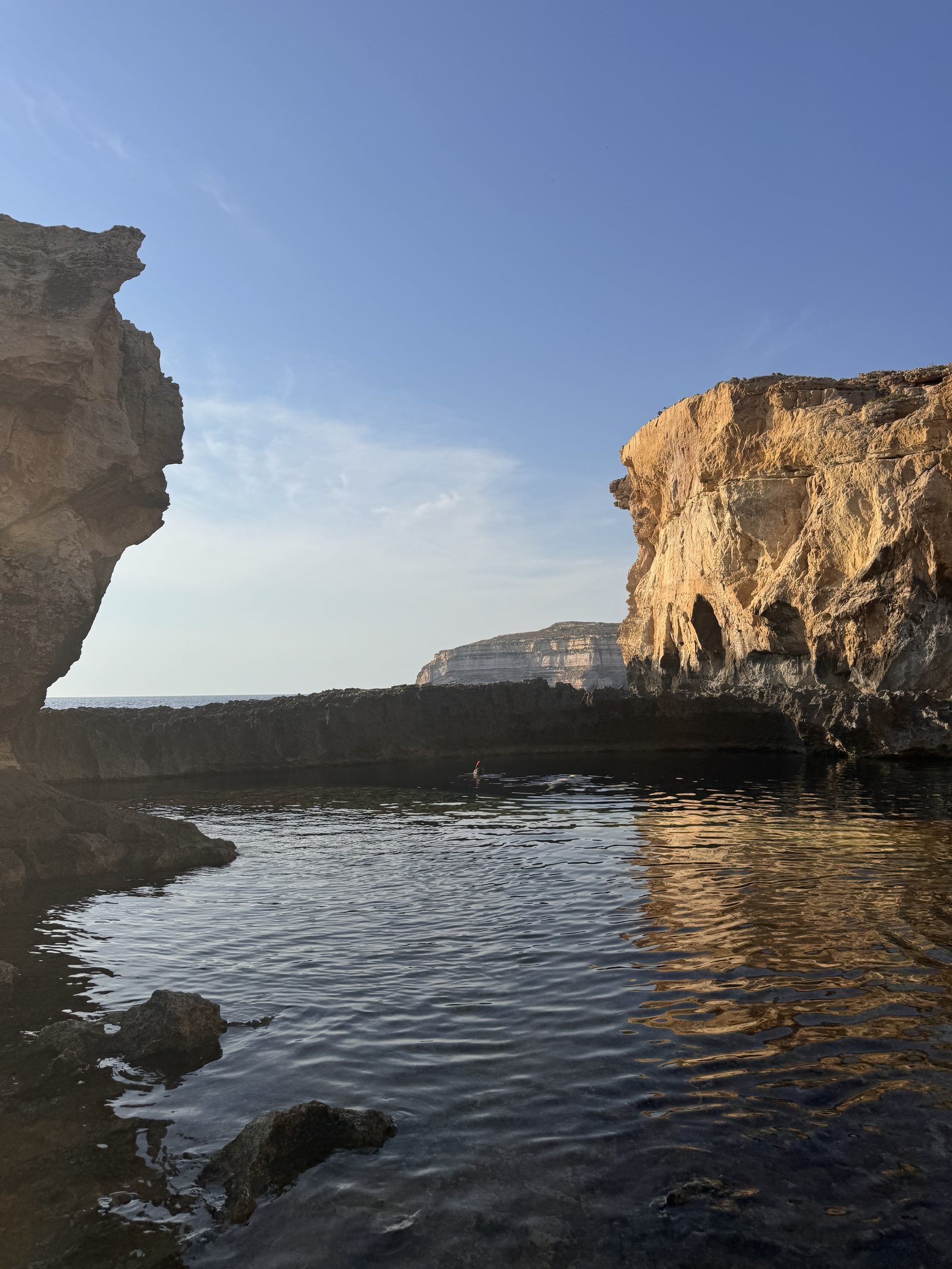 El Blue Hole: una piscina sin fondo separada del mar por la roca