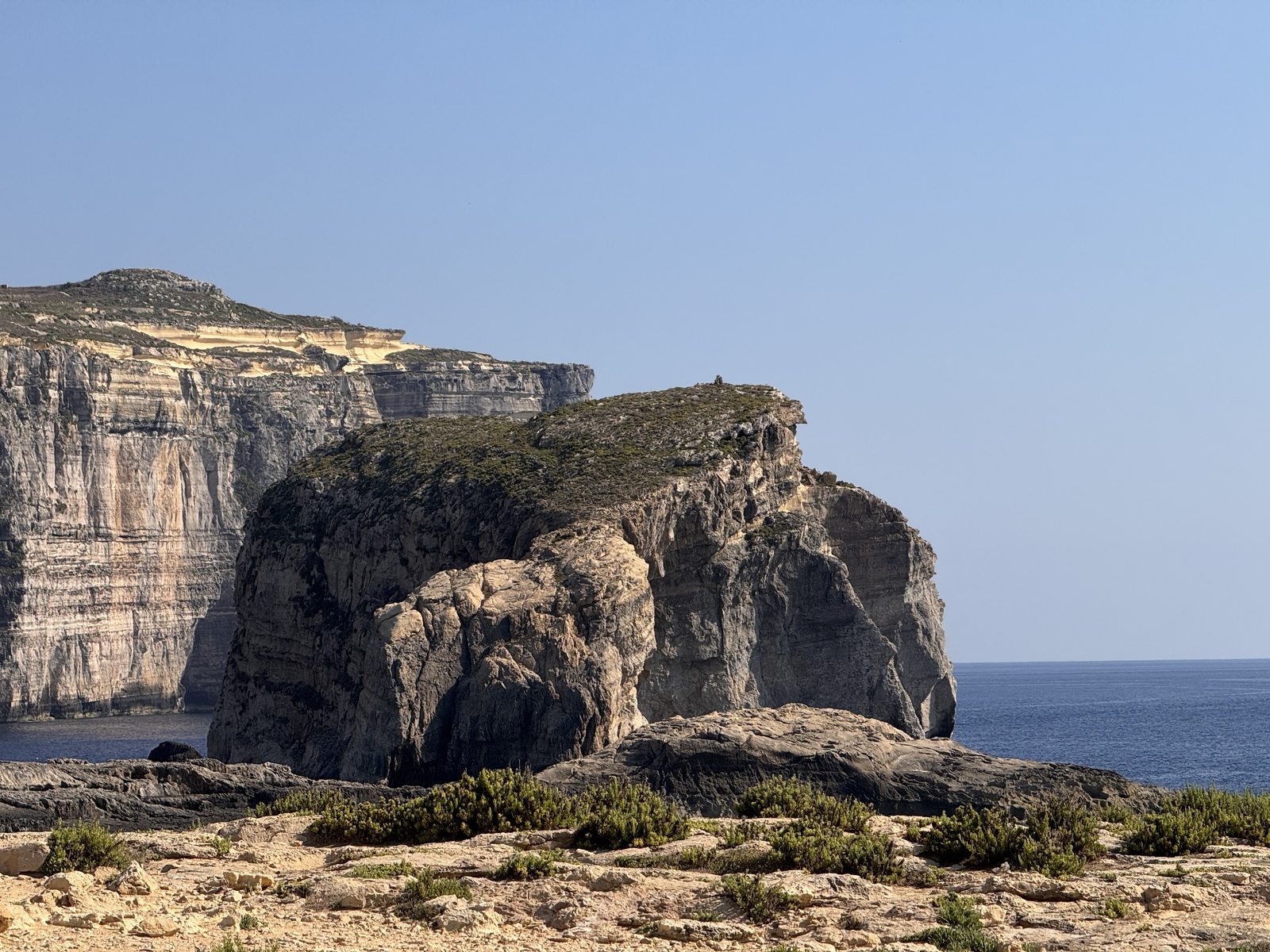 Fungus Rock y los acantilados de Dwejra